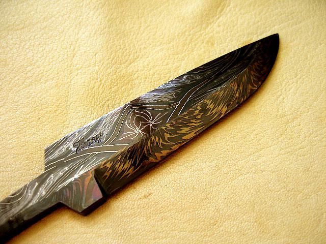 95 mm rare Mosaic Damascus forged knifeblade with fine colored.jpg