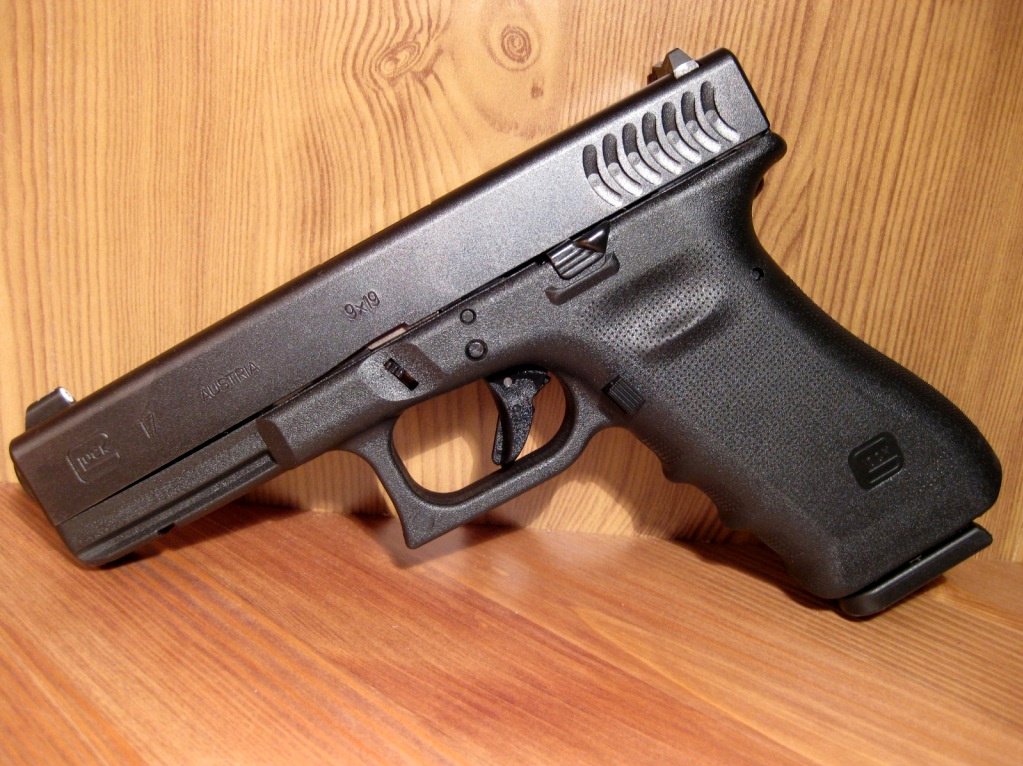Glock 17 RTF2.