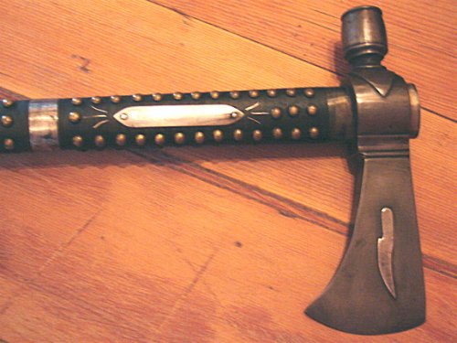 tomahawk-axe-02.thumb.jpg.a05651a197850827d36c29114177aad4.jpg