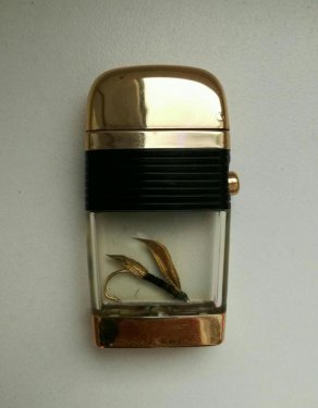 Бензиновая зажигалка Vu Lighter, Scripto 1.jpg