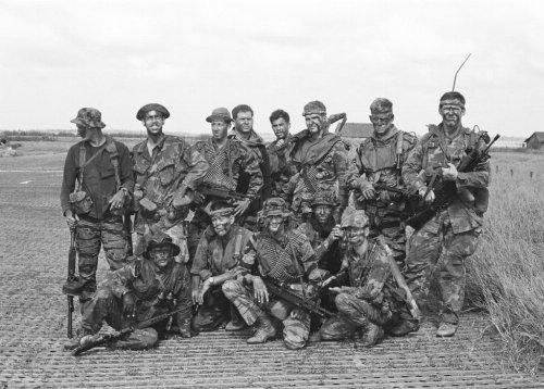 1968-the-SEAL-Teams-in-vietnam.thumb.jpg.3eca99cd5223f49ccc289654ebd93a49.jpg