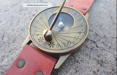 vintage_style_marine_nautical_brass_sundial_compass_wrist_watch_type___2_lgw.thumb.jpg.b56ea5b47e18df7ffd4f047537e7afb9.jpg