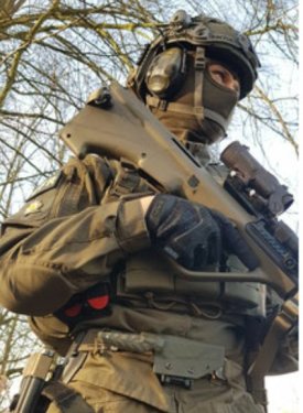Messerschmied-Huber Tactical Tanto.jpg